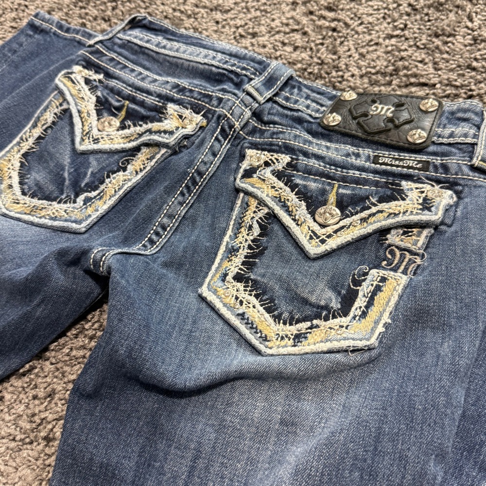 Y2K Miss Me Signature Bootcut Jeans Women Blue Distressed Flap Pocket 27
